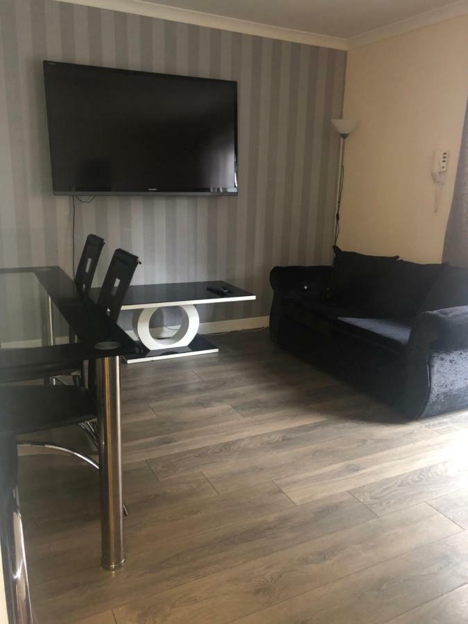 2 Bedroom Apartment At Secc Hydro Free Parking 글라스고 외부 사진